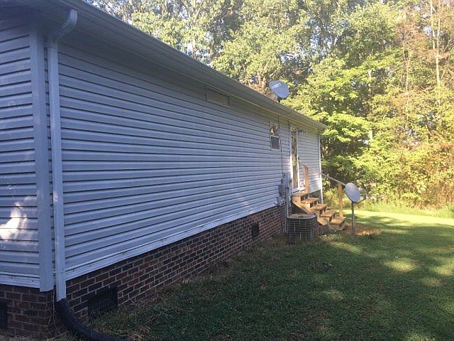 2nd image of 674 Sawyer Rd