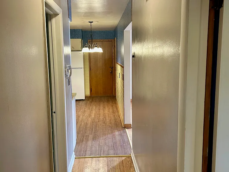 245 Winchester Rd — Photo 12