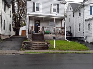 39 1/2 Broad St, Middletown, NY 10940