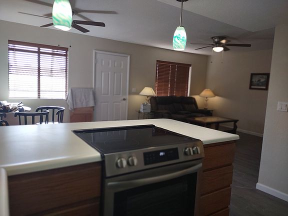 3rd image of 1957 Mesquite Ave #5