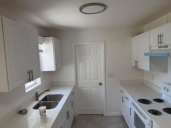 5th image of 326 N 14th Street