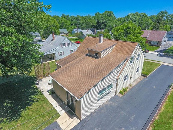 3rd image of 304 Chestnut Dr