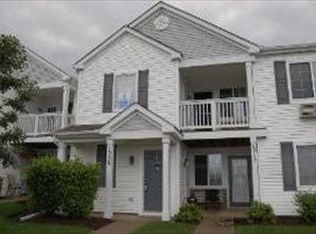 1329 Silverstone Dr, Carpentersville, IL 60110