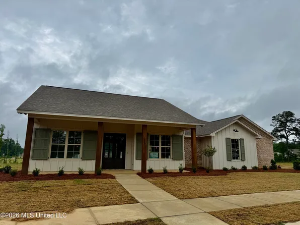 718 Celadon St, Brandon, MS 39042