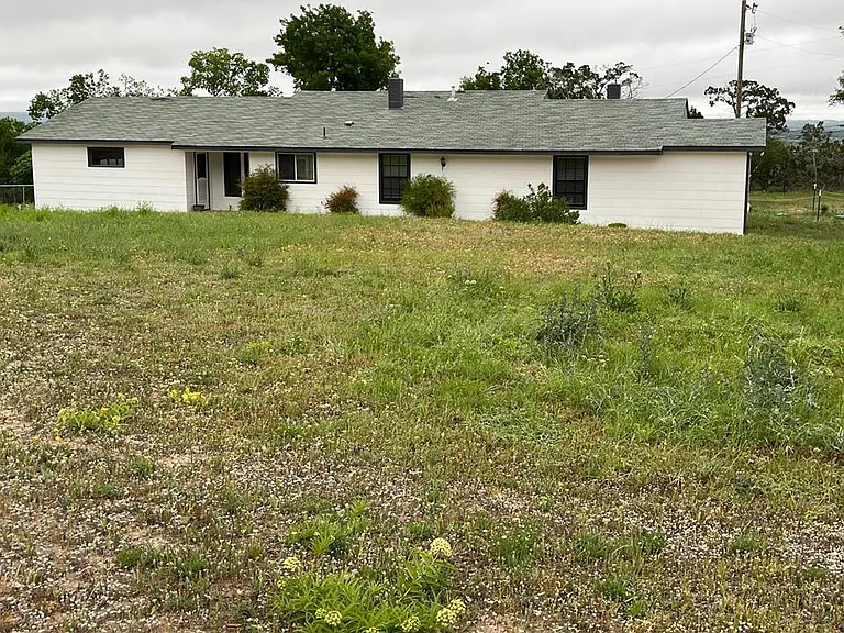 2078 Lower Crabapple Rd — Photo 1