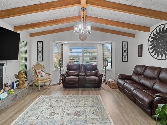 2nd image of 841 Calais Dr