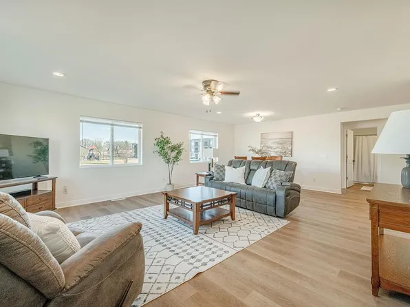 912 OREGON PARKS Avenue, Oregon, WI 53575