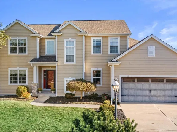 507 Oakmont DRIVE, Waukesha, WI 53188