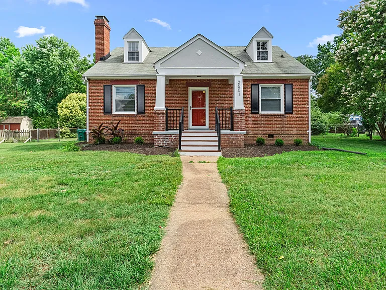 2501 Williams St — Photo 1