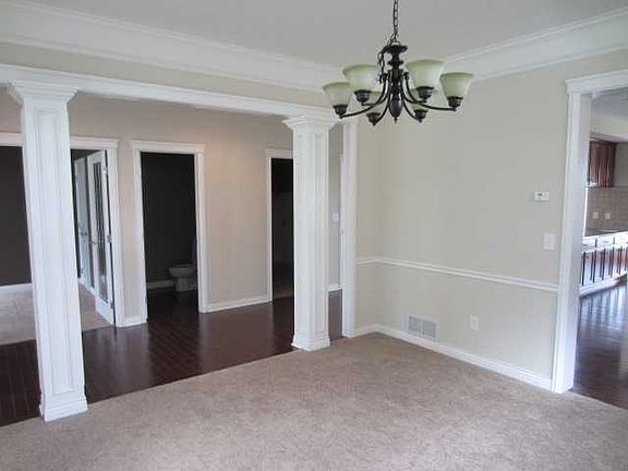 4th image of 124 N Corkwood Ct