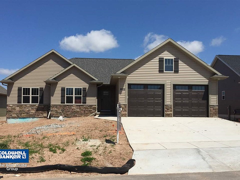 1st image of 2932 Chrystella Dr