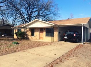 1007 E 11th St, Russellville, AR 72801