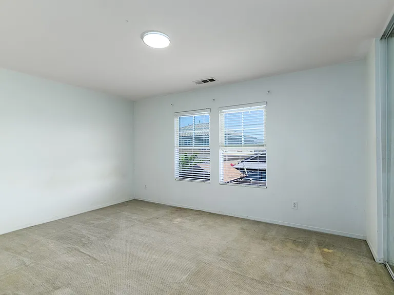 3061 Clapper St — Photo 11