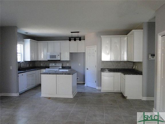 5th image of 239 Pink Dogwood Ln