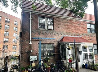70-11 35th Rd, Jackson Heights, NY 11372