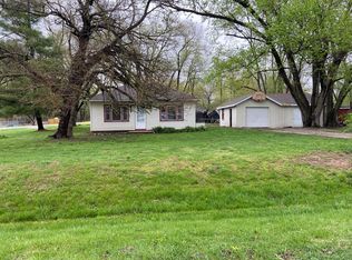 101 W Peoria St, Spring Bay, IL 61611