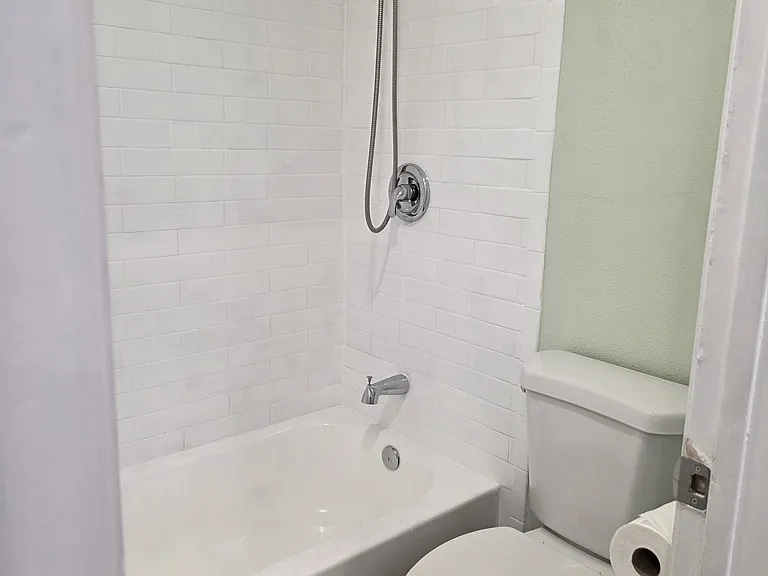 871 W San Ysidro Blvd W #1 — Photo 10