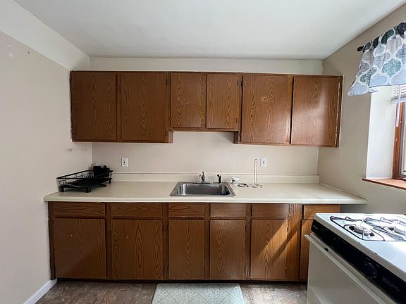 2nd image of 324 Avenue B #1E