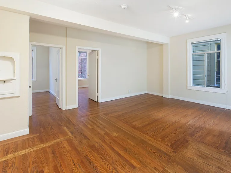 1722-1728-1730 Sacramento St — Photo 4