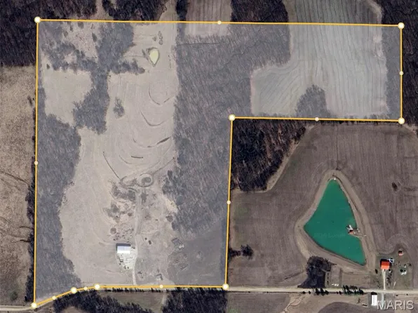 10218 Pike #416, Middletown, MO 63359