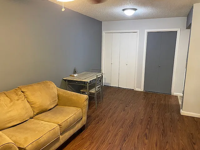 1705 Crossing Pl — Photo 5