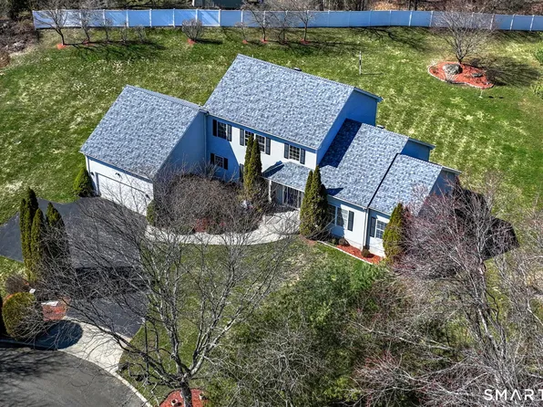 35 Century Lane, Milford, CT 06461