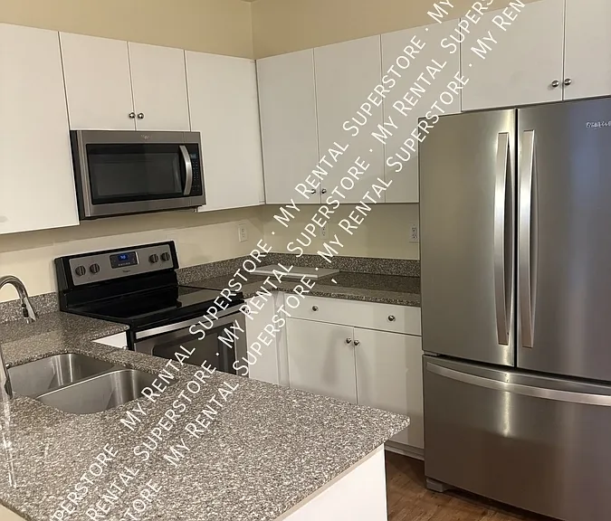 2321 E Hidalgo Ave — Photo 1