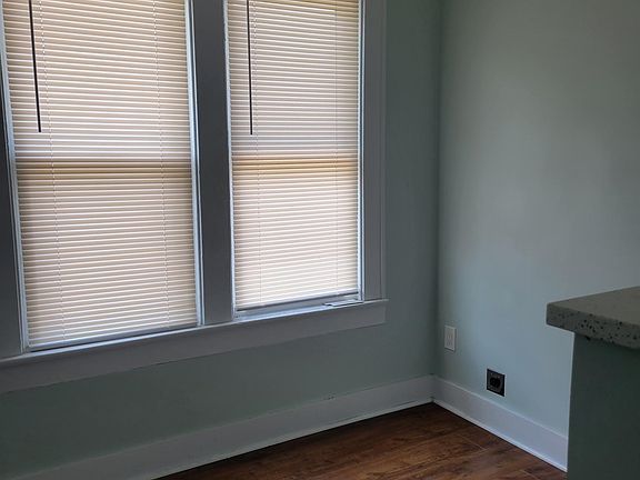 4th image of 904 Wilson Ave