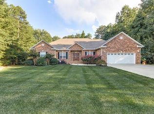 7828 Dimple Ct, Denver, NC 28037