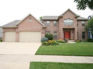 3306 Summerview Ln, Champaign, IL 61822