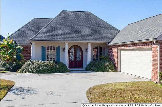 1st image of 13216 Green Hill Dr