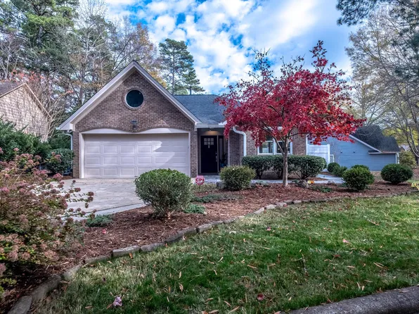 110 Covington Dr, Chapel Hill, NC 27514
