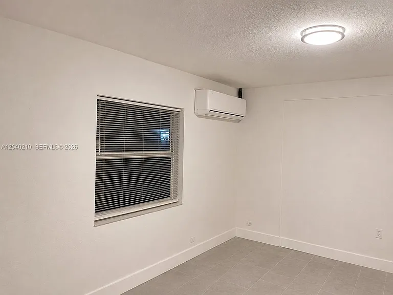 6801 SW 22nd St #2 — Photo 6