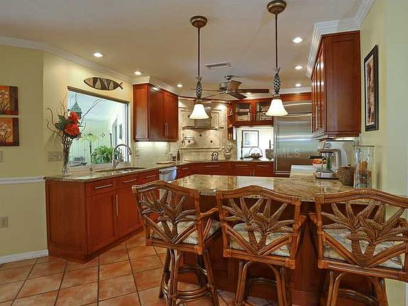 5th image of 1100 Mallorca Dr