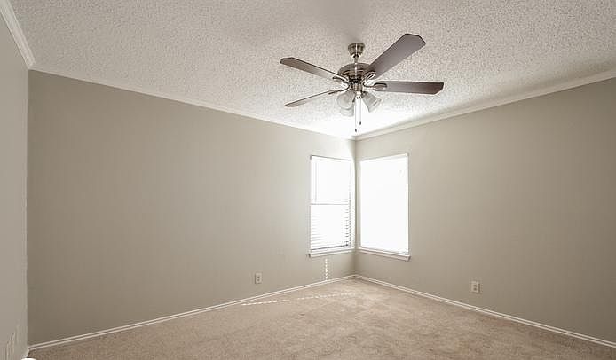 1st image of 22 Burlington Dr #4