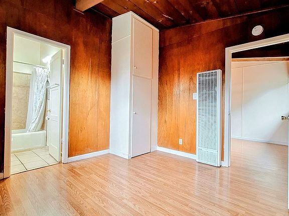 4th image of 2501-2511 Emerson St #2509