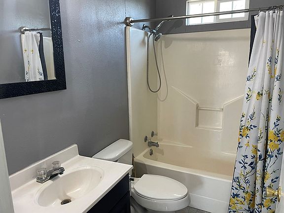 3rd image of 302 Saint Johns St
