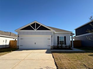 15806 Berry Hill Dr, Conroe, TX 77303