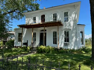 427 E Commercial Ave, Lowell, IN 46356