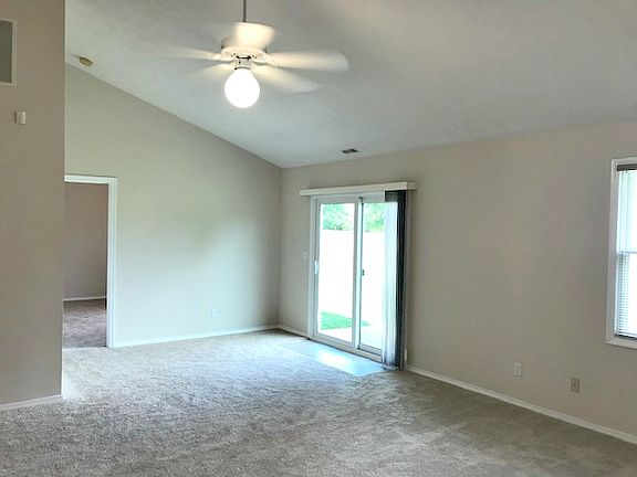 2nd image of 7131 Greenlake Dr