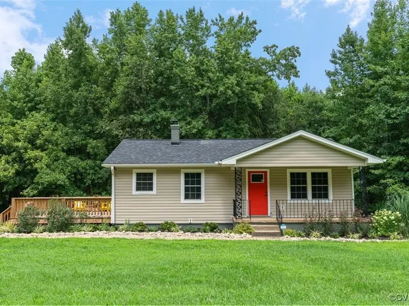 3727 Leigh Mountain Rd, Green Bay, VA 23942