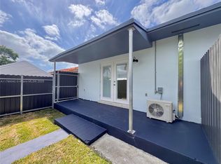 7135 SW 22nd St, Miami, FL 33155