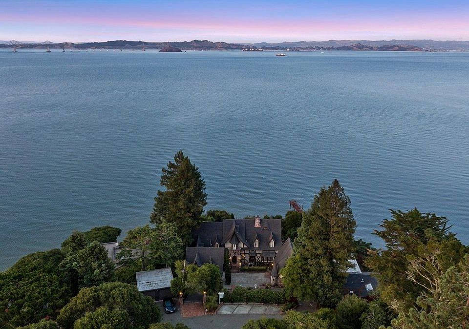 1st image of 4079 Paradise Dr