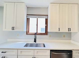 431 S Village Ct, Bloomington, IN 47403