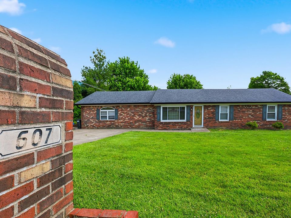1st image of 607 Keeneland Dr