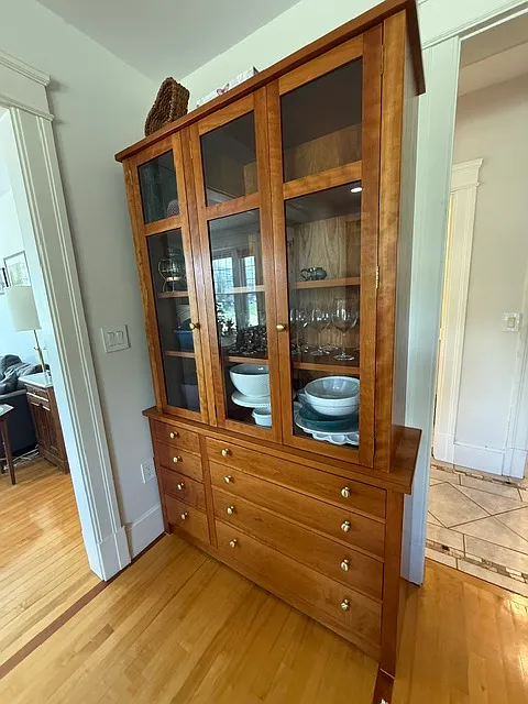 4 bed, 1833 sqft, $2,800 — Photo 1
