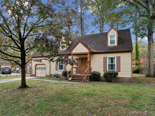 53 Ridgewood Pkwy, Newport News, VA 23608