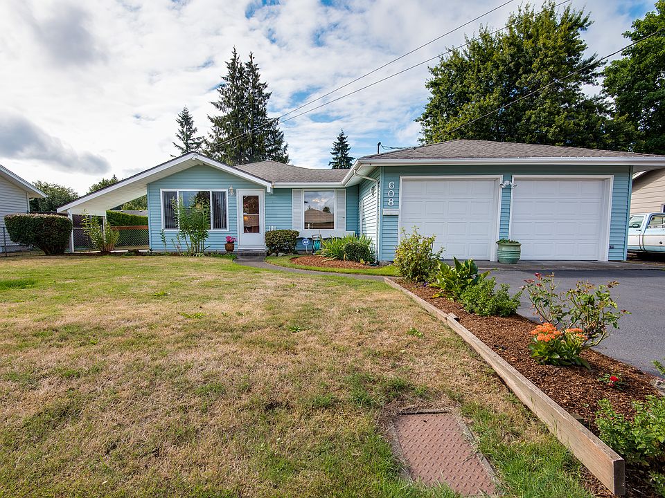 1st image of 608 21st St SE