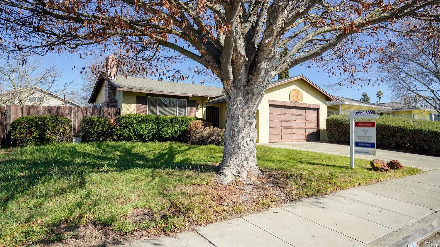 348 Alice Way photo 1