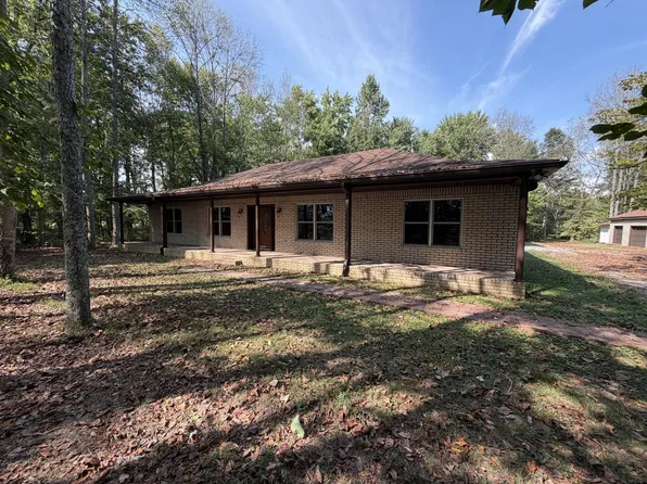 2317 Macedonia Cir, Red Boiling Springs, TN 37150